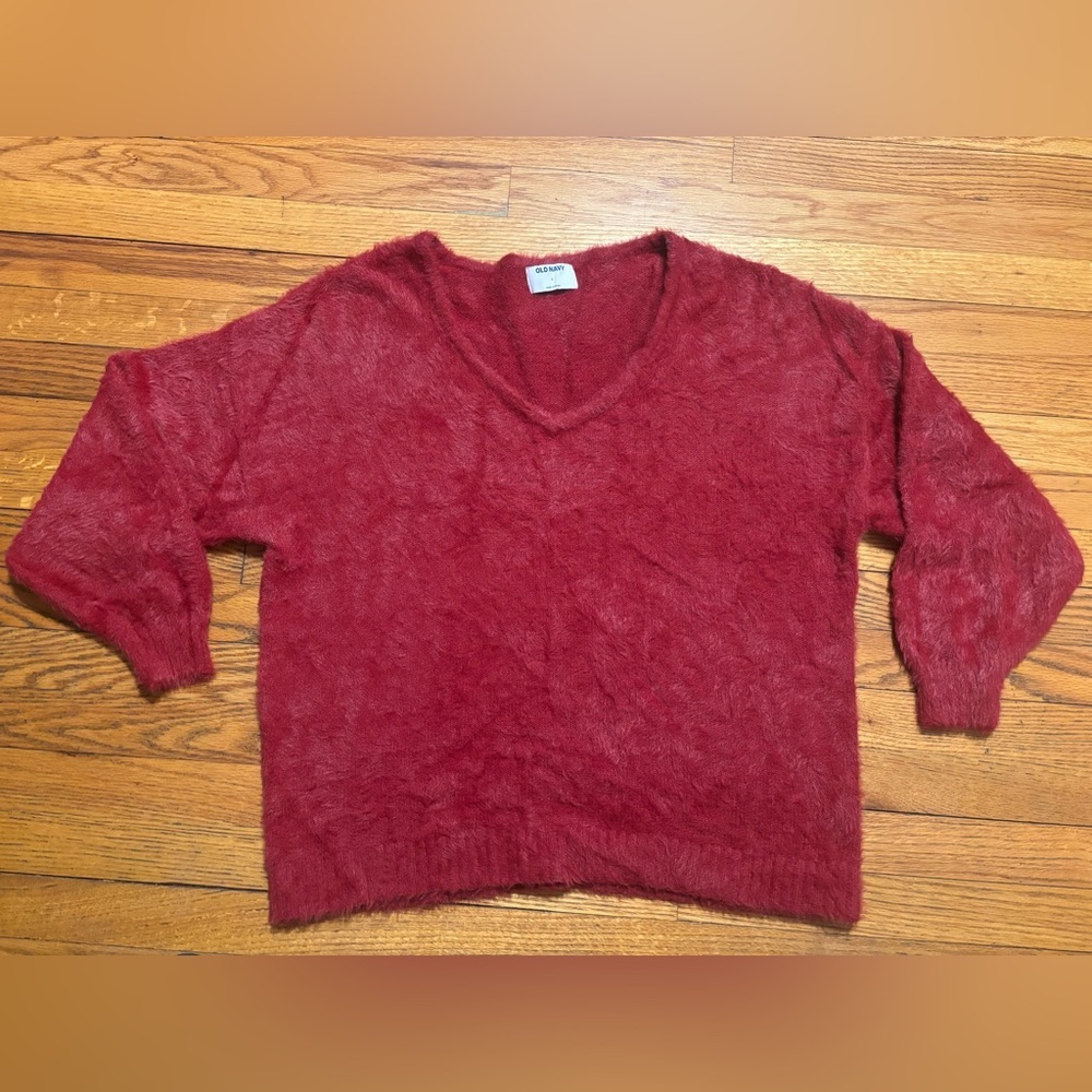 Old Navy Women's Red V-Neck Sweater